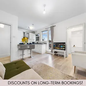 Powdermill Apartment Hanworth